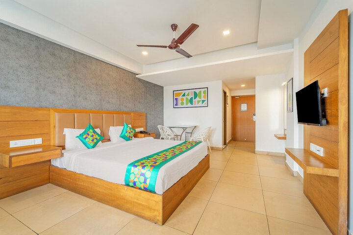 Room 7 of 35