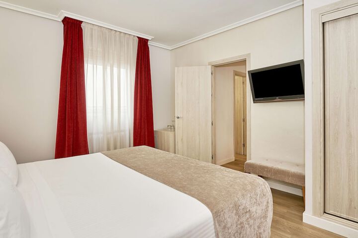 Room 11 of 35