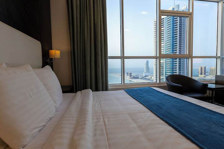 Room 28 of 60