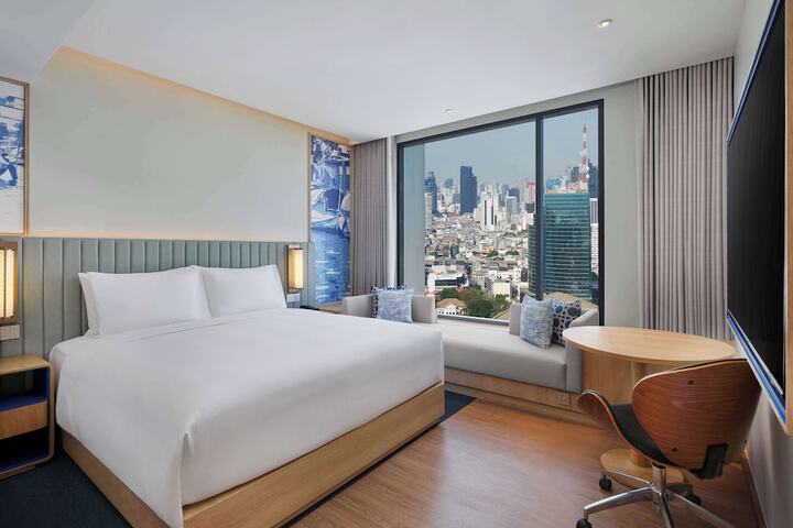 Room 16 of 45