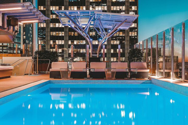 Pool 32 of 132