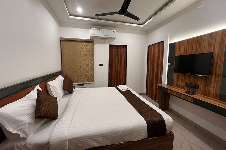 Room 25 of 92