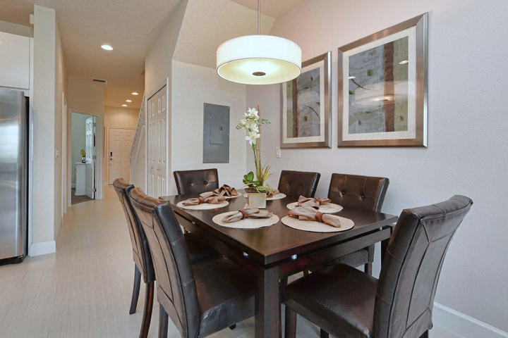 Image of Serenity Resort - 3BD / 3BA Town Home - Sleeps 8 - Gold - RSY3106 Apartm