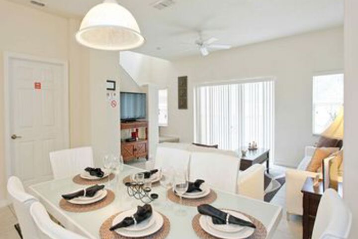 Room 15 of 22