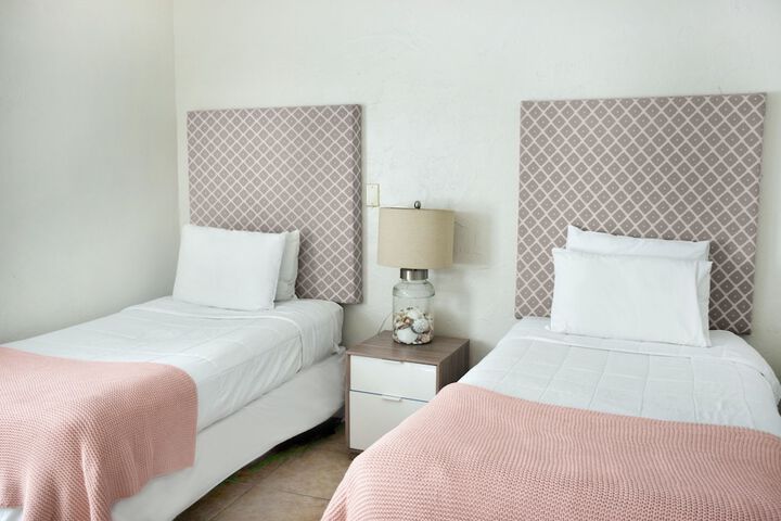Room 40 of 133
