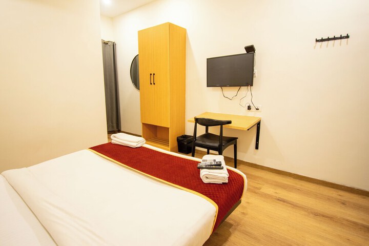 Room 11 of 61