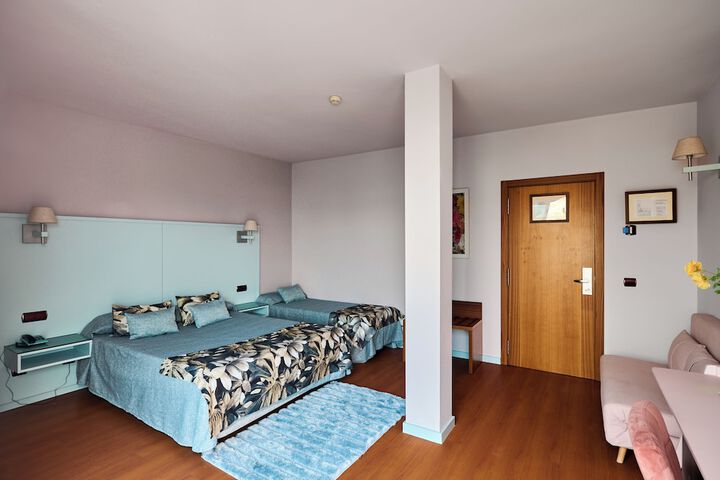 Room 95 of 186