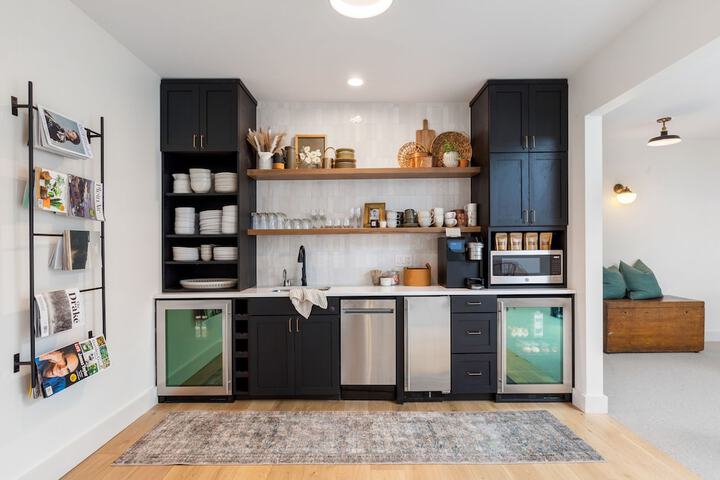 Breakfast/Coffee Service 47 of 69