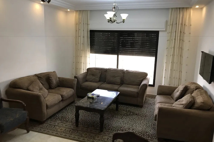 Room 12 of 20