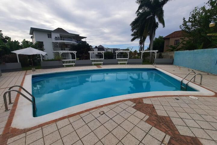 Pool 12 of 26