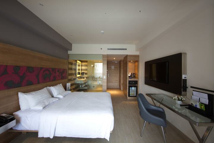 Room 6 of 57