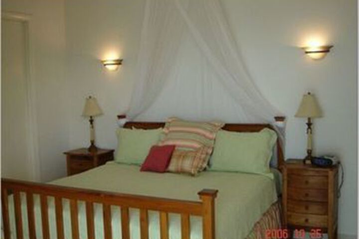 Room 9 of 24