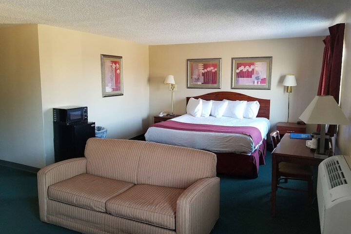 1 King Bed (14 of 14)