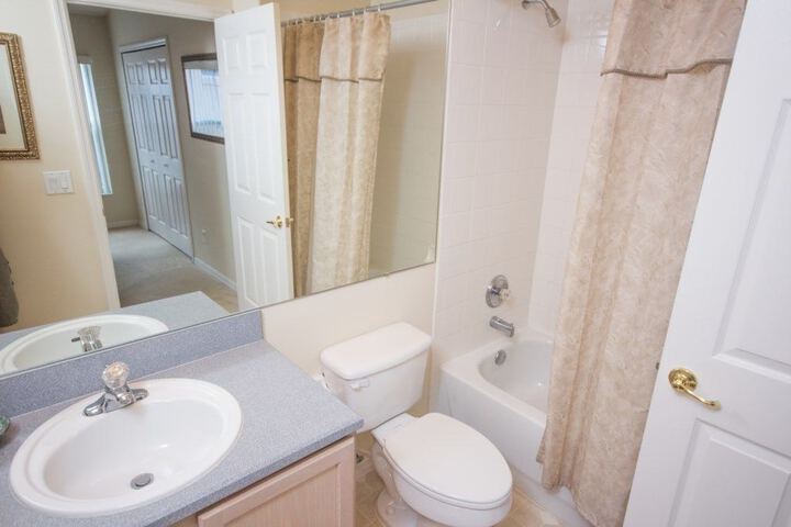 Room 9 of 22