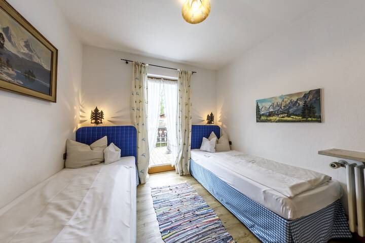 Room 15 of 79