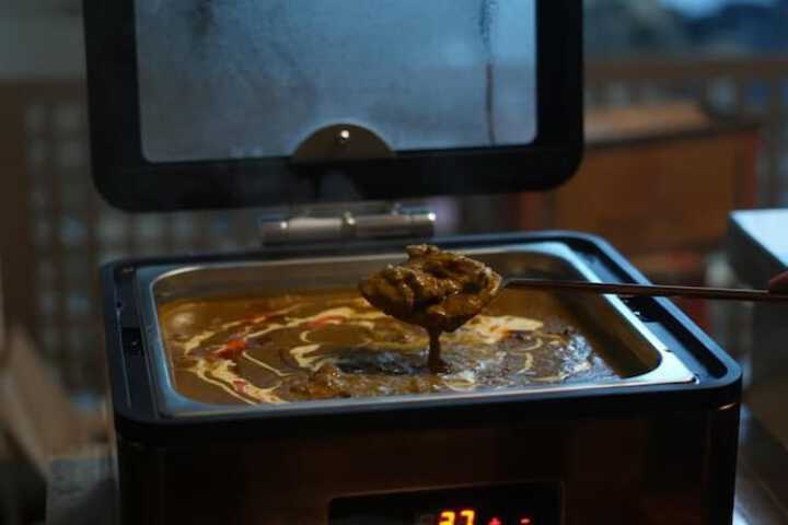 Dining 53 of 96