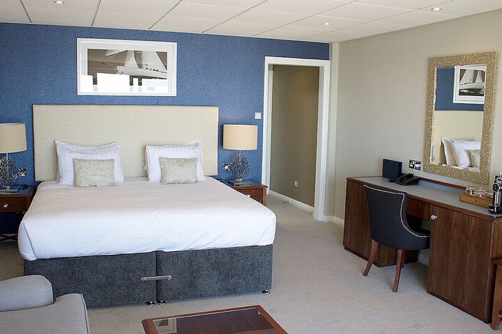 Room 43 of 84