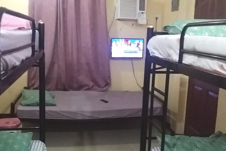 Room 28 of 38