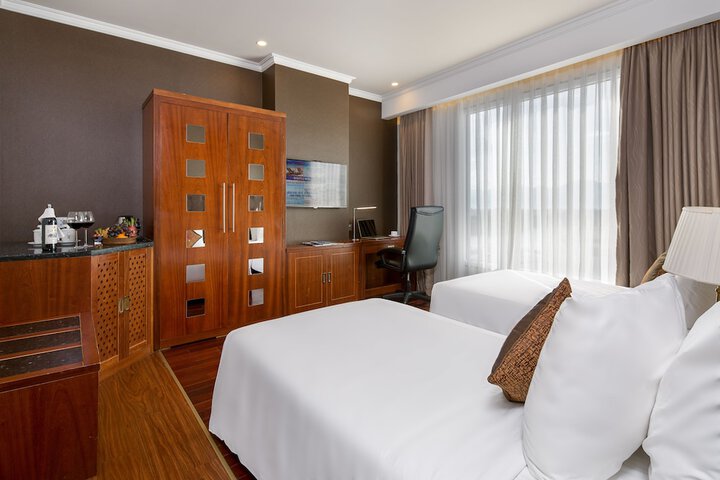 Room 16 of 247