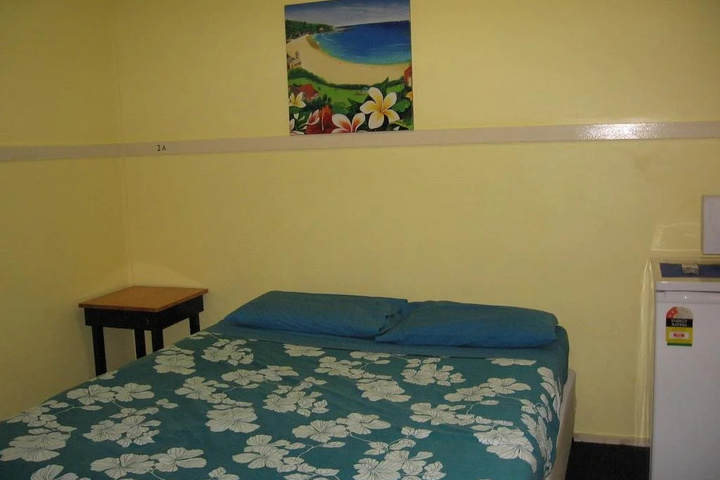 Room 5 of 9