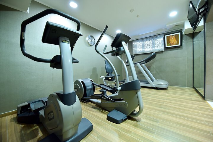 Health and Fitness 30 of 61