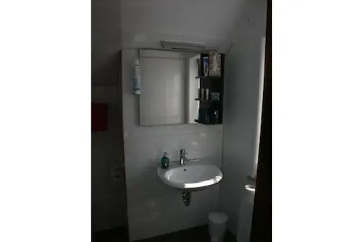 Room 10 of 15