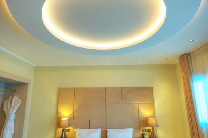 Room 38 of 117