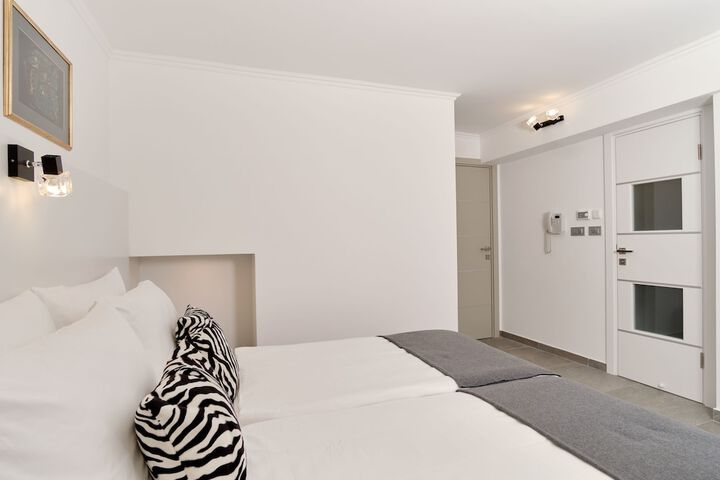 Room 9 of 57