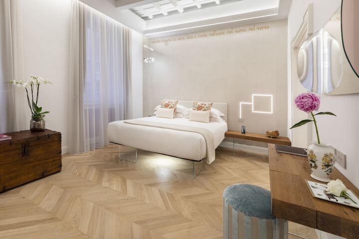 Room 40 of 90