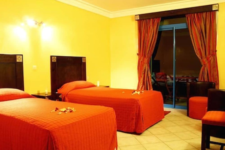 Room 15 of 31