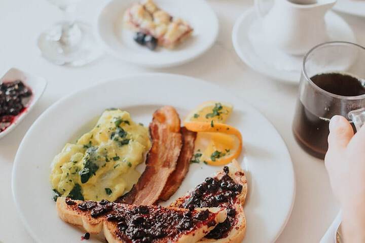 Breakfast/Coffee Service 49 of 61