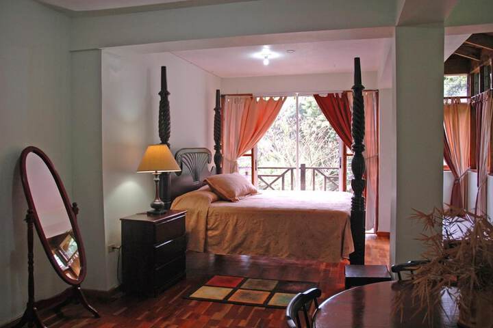 Room 16 of 31
