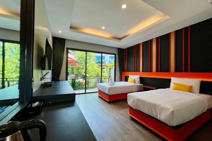 Room 3 of 42
