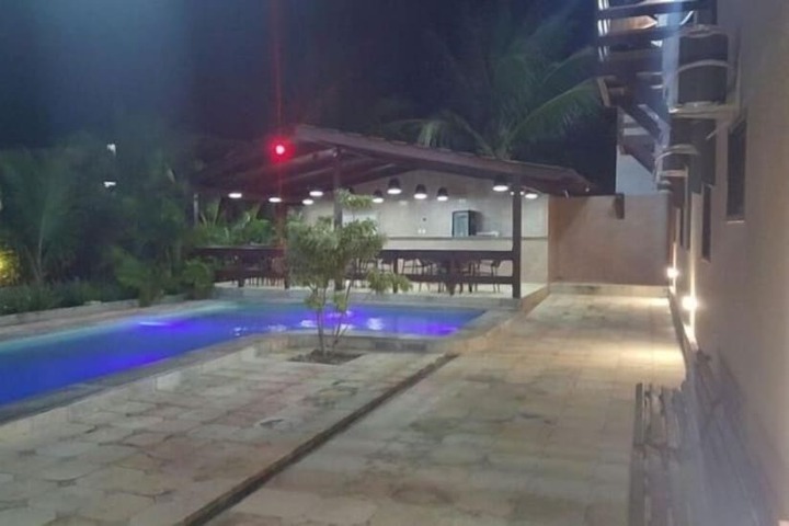 Pool 18 of 44