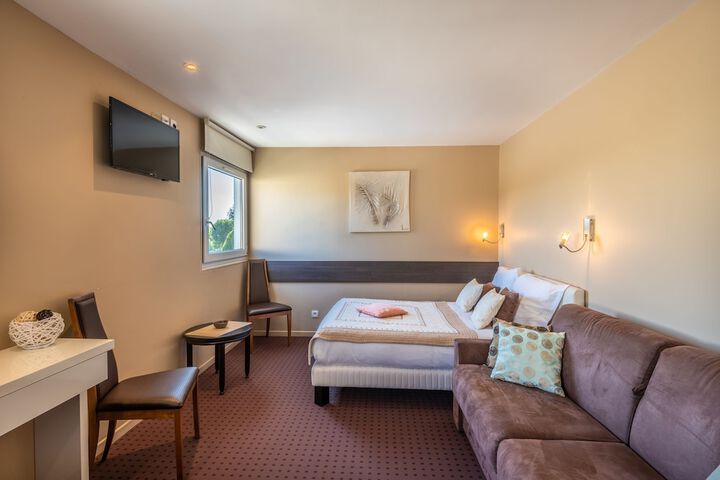Room 14 of 51