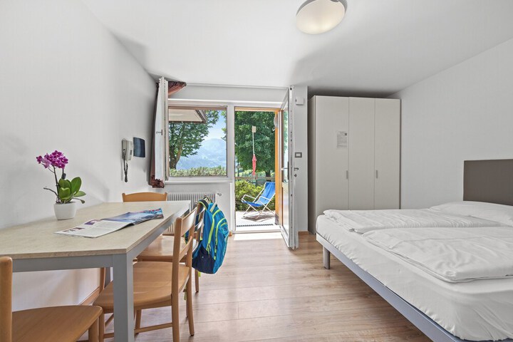 Room 52 of 116