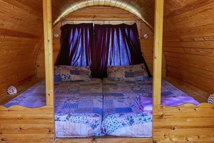 Room 2 of 16