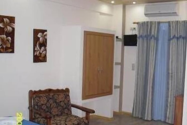 Room 6 of 39