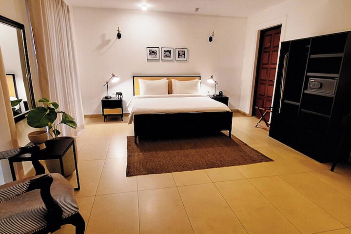 Room 3 of 55