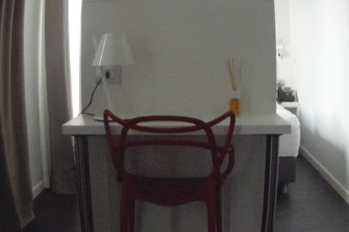 Room 26 of 64