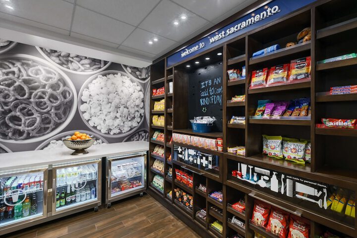 Snack bar