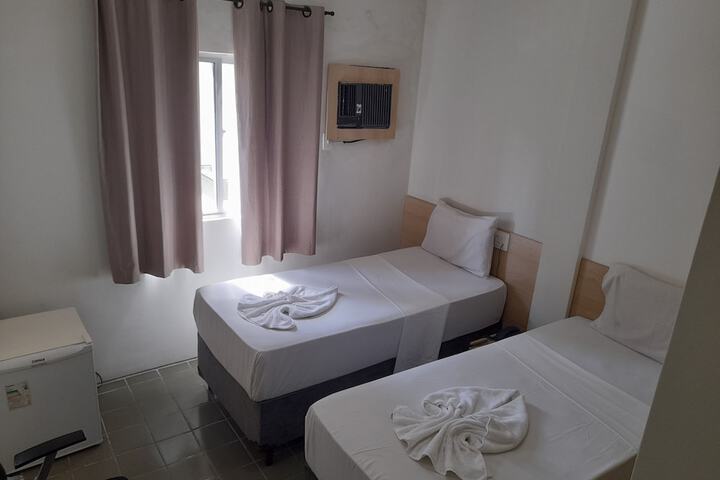 Room 22 of 35
