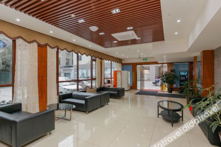 Hotel Interior 20 of 25
