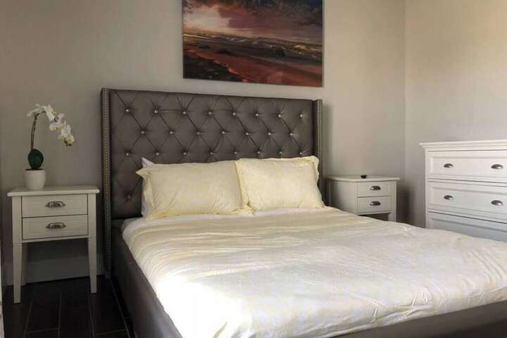 Room 9 of 49