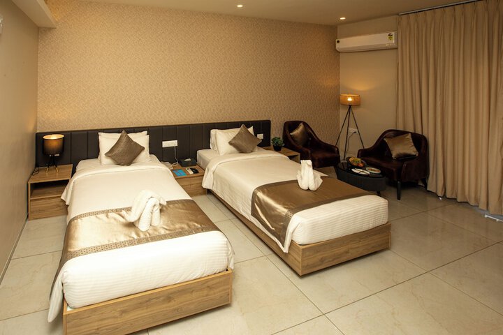 Room 16 of 97