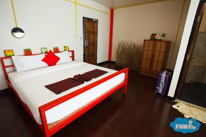 Room 29 of 65