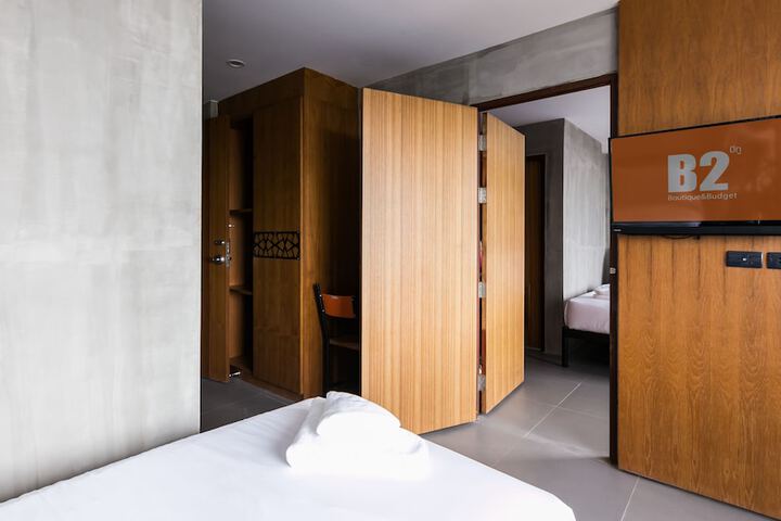 Room 18 of 32