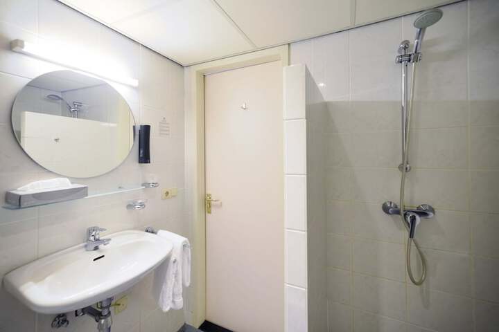 Room 18 of 41