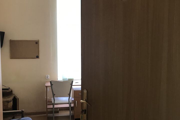 Room 15 of 23