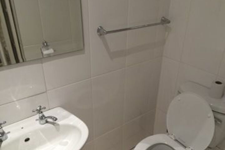 Room 4 of 31